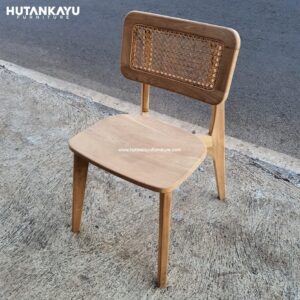 Kursi Jati Rotan Elegan