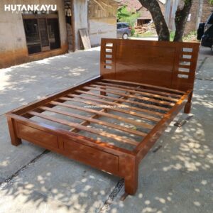 Tempat Tidur Dipan Ecbert