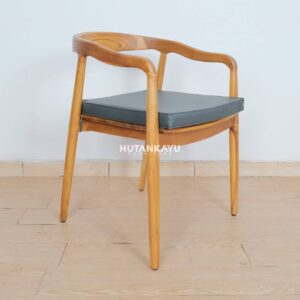 Kursi Makan Matthew Cafe Resto Kafe Hutankayu Furniture Mebel Jati Jepara 01