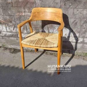 Kursi Cafe Jati mix Anyaman Minimalis Murah  Kursi Kafe Resto