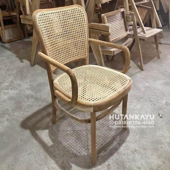 Kursi Cafe Kyrie  Kursi Kafe Resto (2)