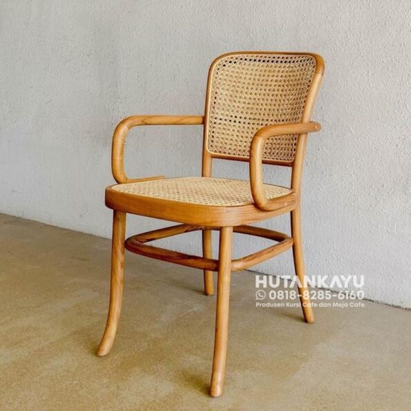 Kursi Cafe Kyrie  Kursi Kafe Resto