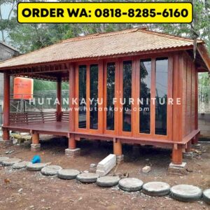 Gazebo Kayu Kelapa Glugu 3×6 Meter Model Setengah Tertutup (2)