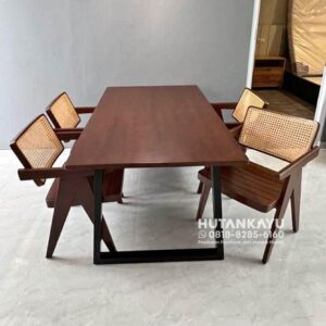 Set Meja Makan Dallen