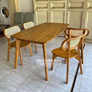 Set Meja Makan Hiraldo