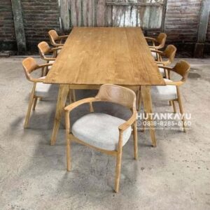 Set Meja Makan Kiara