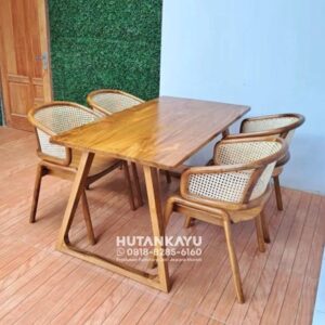Set Meja Makan Noah
