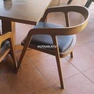 Kursi Cafe Newa