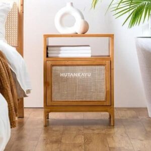 Nakas Tera Bedside Meja Samping Ranjang Kayu dan Rotan 1 Pintu Nighstand